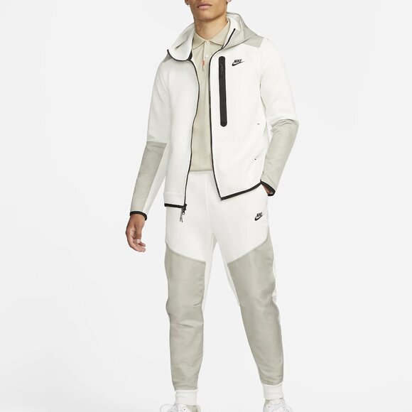 Nike Sportswear Men's Tech Fleece Joggers Pants - Picture 6 of 6